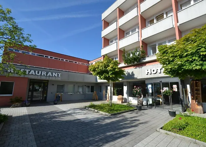 Alvier Seminar- Und Hotel