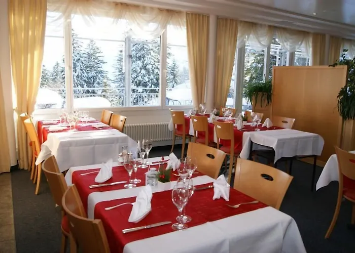 Alvier Seminar- Und Hotel Obersaxen