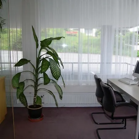 Ξενοδοχείο Alvier Seminar- Und 3*